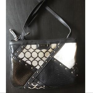 💜 3/$10! Nine West Crossbody Bag
